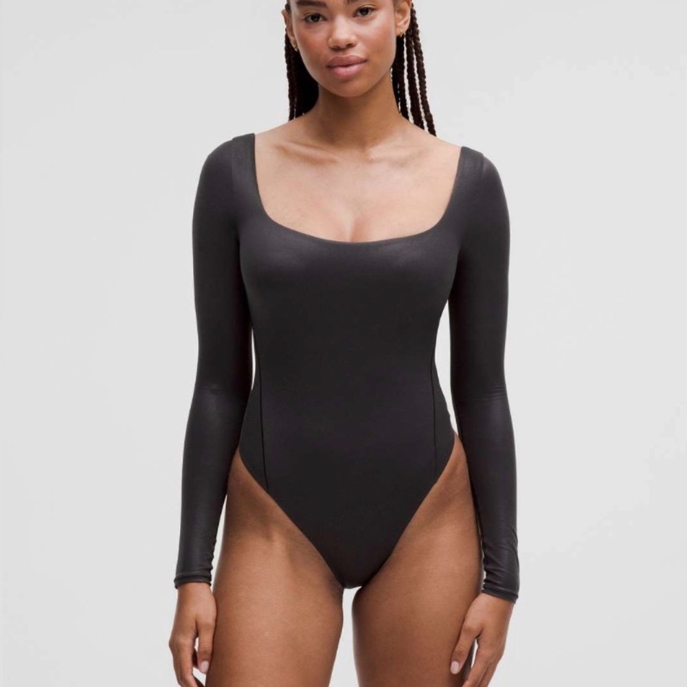 Lululemon Wundermost Ultra-Soft Nulu Square-Neck Long-Sleeve Bodysuit Black